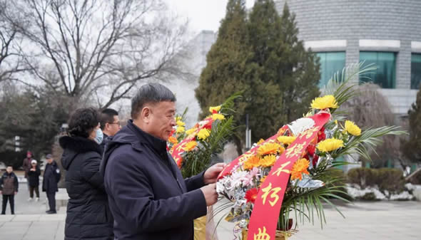 传承雷锋精神 践行社会责任